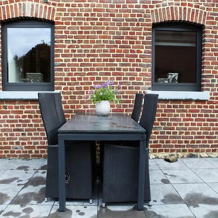 Holiday home In With Garden & Bbq, Cleaning Included